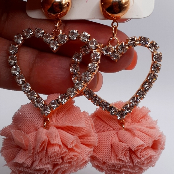 Heart Dangle Earrings - Picture 1 of 2